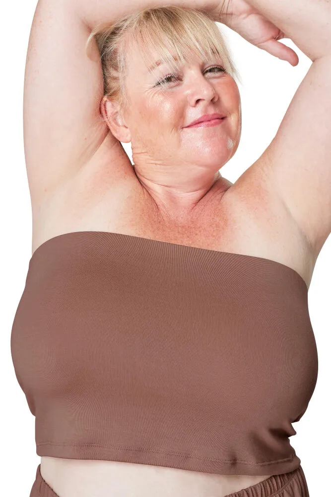 Liposuction result shown through model imagery from Sarasota surgery clinic
